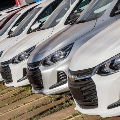 Compra de carros usados poderá ser feita pela CNH do Brasil, diz ministro