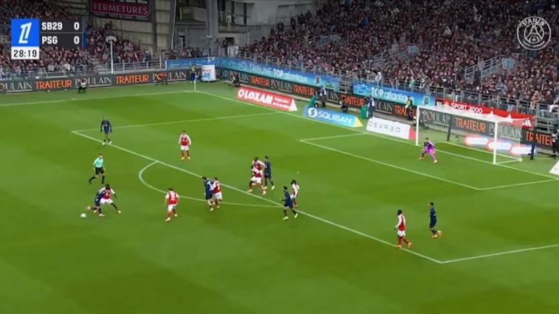 Hakimi faz gols e assistências pelo PSG no Francês 2025/26