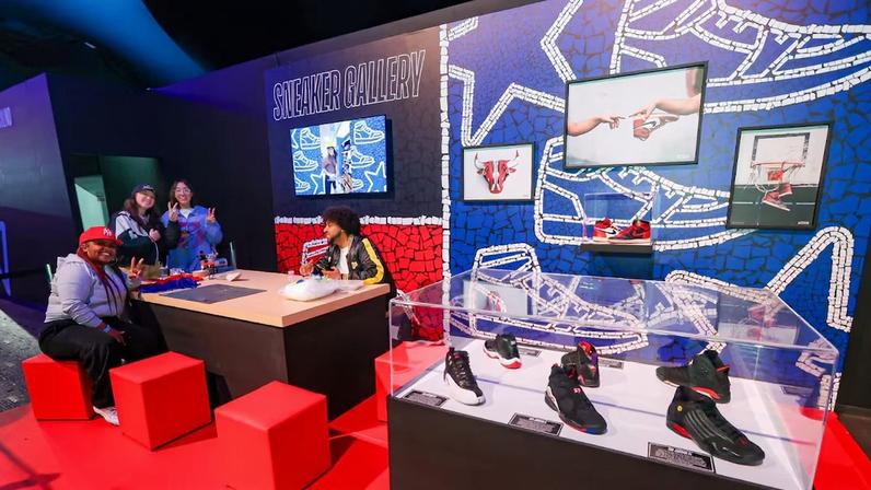 Exposição de Jordans na NBA House 2026