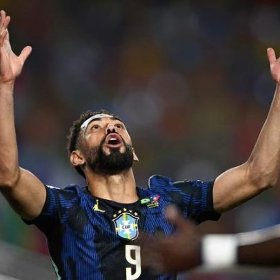Paulo Caravina diz que gol do Brasil contra o Haiti foi irregular