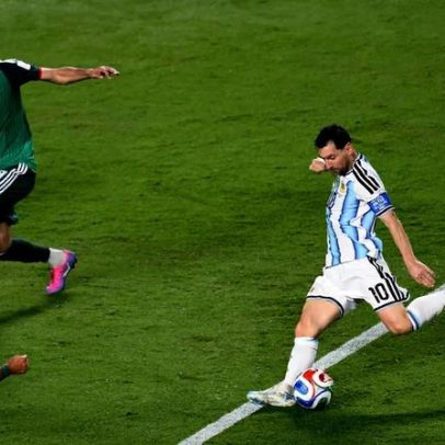Argentina vence Argélia por 3 a 0 na Copa do Mundo; gols de Messi