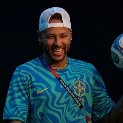 Neymar retorna a campo pela primeira vez em 30 dias