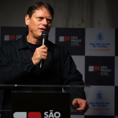Tarcísio afirma que Bolsonaro discutiu lançá-lo ao Planalto e indicou Flávio
