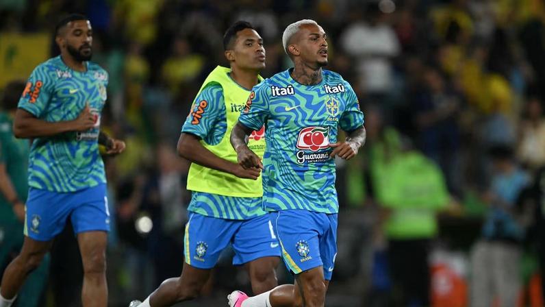 Wesley deixa estádio mancando após amistoso da seleção; veja vídeo exclusivo.