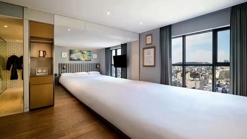 As dimensões exatas da cama mais comprida do mundo ainda são um mistério; conheça