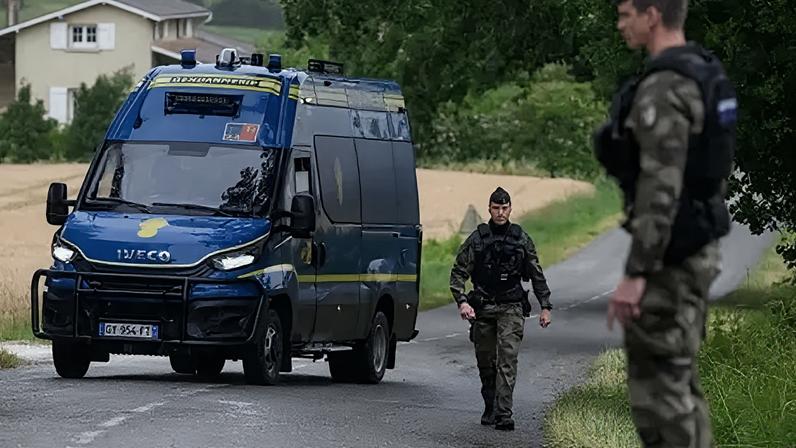 A girl's body was found near Puycasquier following a massive search