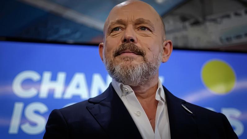 Ex-aide britânico Steve Hilton promete reforma com senso comum na Califórnia