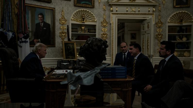 Flávio Bolsonaro e Donald Trump na Casa Branca