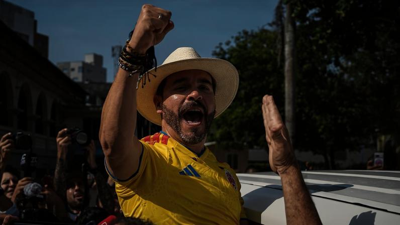 Após vitória em eleição polarizada, Espriella diz buscar reconciliação