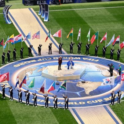 Copa do Mundo começa com Shakira, Burna Boy e festa no Estádio Azteca