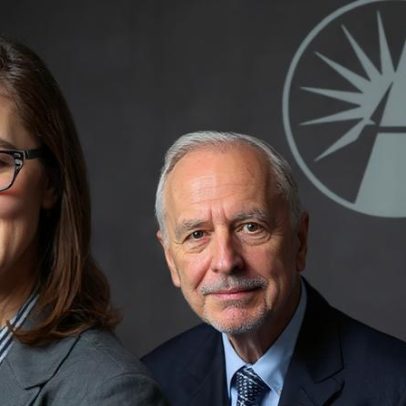 Fidelity transforma Wall Street e sobrevive à disputa entre pai e filha