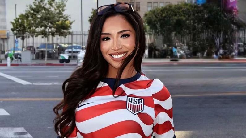 A repórter Abigail Vélez, da rede norte-americana ABC