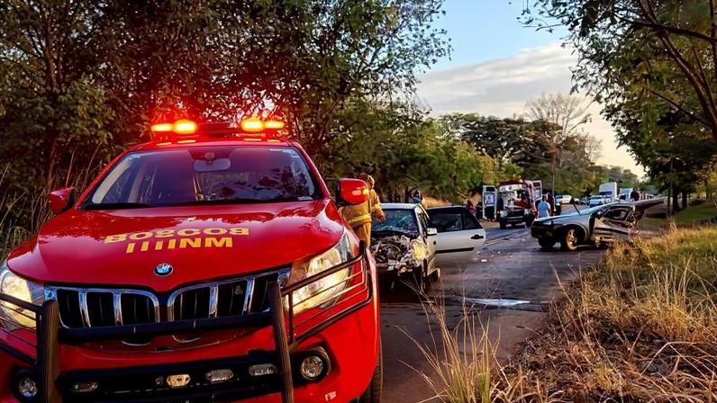 Acidente na MGC-135, em Januária, nesta manhã de segunda-feira.