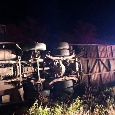 Sete atletas morreram em acidente com ônibus de time de basquete no Ceará