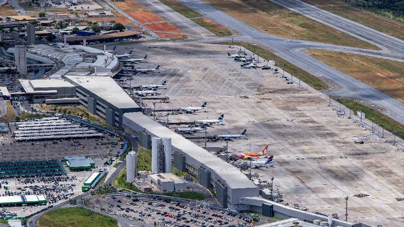 Aeroporto de BH retoma operações após nevoeiro cancelar 27 voos