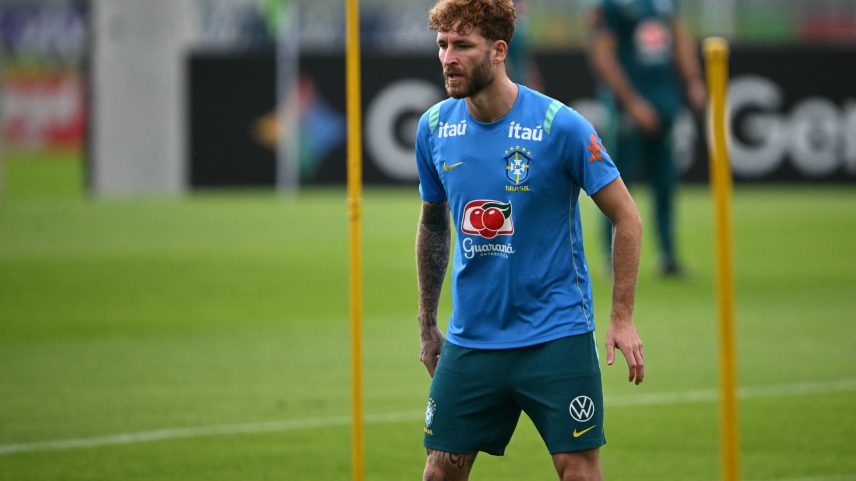 Léo Pereira, zagueiro da seleção brasileira, em treino na Granja Comary — Foto: Mauro Pimentel/AFP