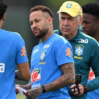 Pai de Neymar incentiva o retorno do atacante à Seleção com tom de urgência
