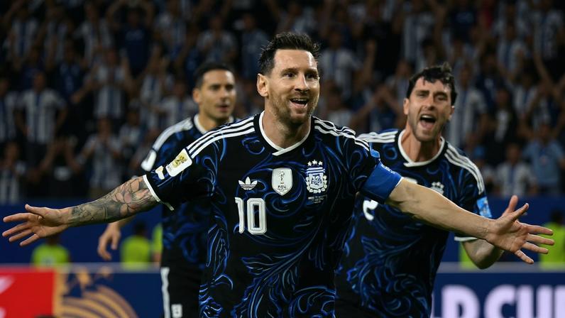 Messi marca contra a Jordânia e dispara na ponta do ranking de artilheiros da Copa do Mundo 2026 — Foto: PAUL ELLIS / AFP