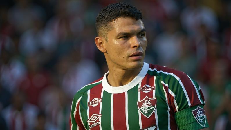 Thiago Silva jogador do Fluminense durante partida contra o Internacional no estádio Maracanã pelo campeonato Brasileiro A 2025 — Foto: Thiago Ribeiro/AGIF