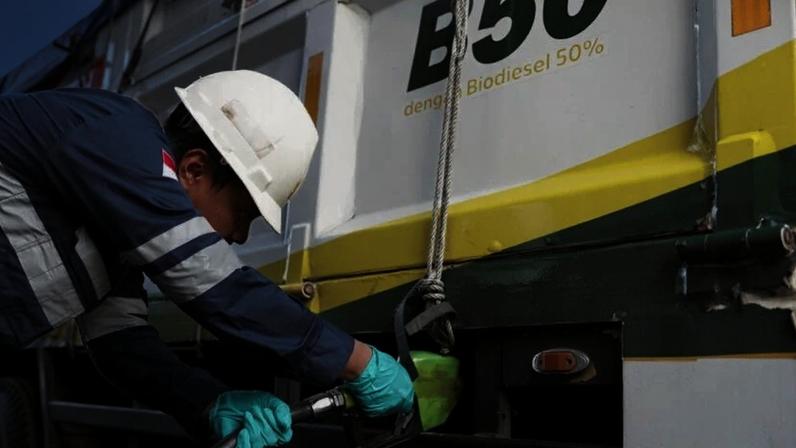Testes da mistura de biodiesel B50 em Cirebon, Indonésia, em 21 de abril de 2026