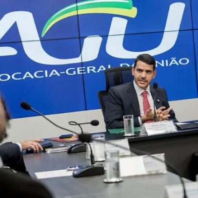 Secretária trans de Lula aciona a AGU em ação por transfobia