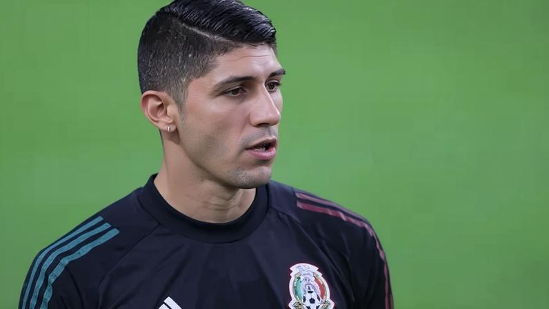 Alan Pulido, atacante do México, durante um treino antes da final da Copa Ouro contra os EUA no Allegiant Stadium em 31 de julho de 2021 em Las Vegas, Nevada