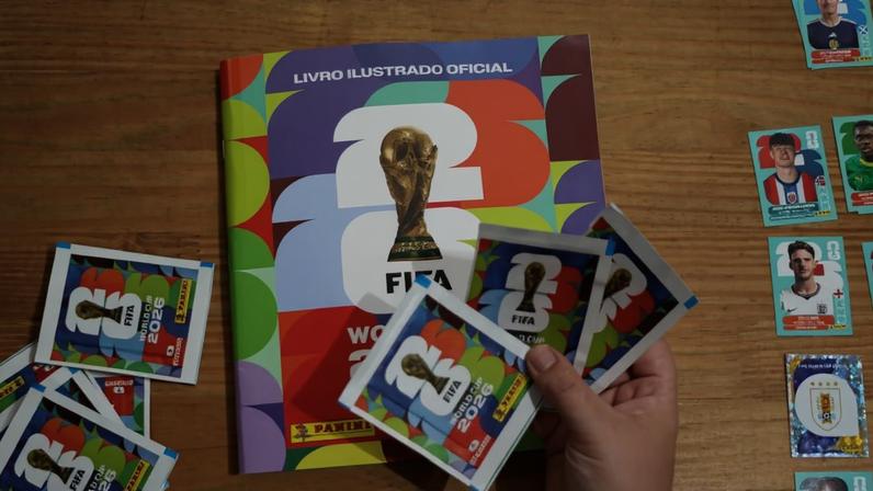 Trocar figurinhas da Copa vai além da diversão e contribui para o desenvolvimento infantil
