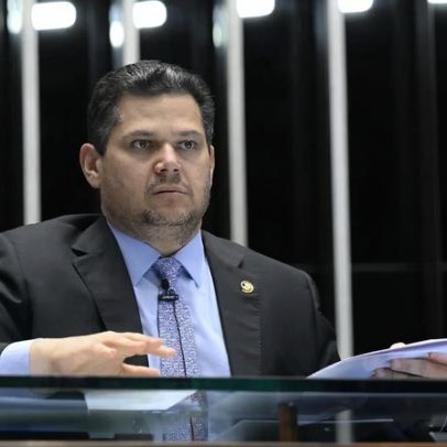 Alcolumbre freia pressão pela votação rápida da PEC do fim da escala 6x1