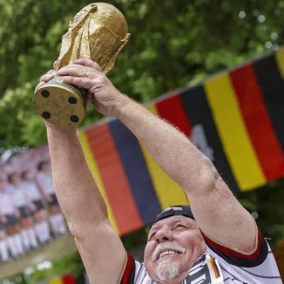 Alemanha começa Copa como azarão; veja resultados de sábado e jogos de domingo