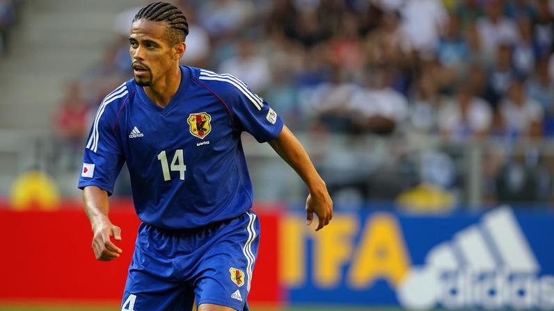 Nascido no Brasil, Alex Santos disputou duas Copas do Mundo pela seleção japonesa