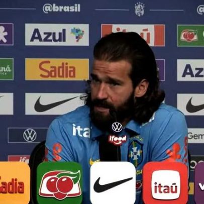 Ancelotti transforma o clima da seleção, diz Alisson