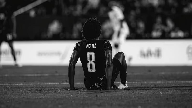 Ismail Koné publica foto em preto e branco após lesão que o tirou da Copa do Mundo — Foto: Reprodução/Instagram
