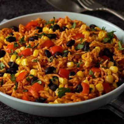 Almoço saudável: 5 receitas com arroz e feijão que fogem do tradicional