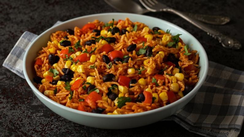 Almoço saudável: 5 receitas com arroz e feijão que fogem do tradicional