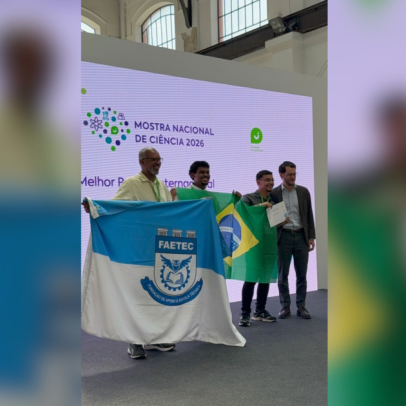 Alunos do RJ ganham prêmio internacional por maca acionada por voz