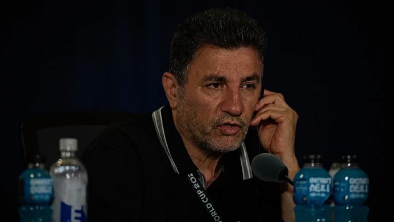 Amir Ghalenoei, técnico do Irã, fez pedido à Fifa após empate com o Irã
