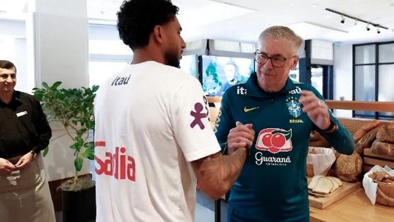 Carlo Ancelotti na concentração da seleção brasileira
