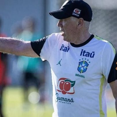Às vésperas da Copa, Ancelotti adota postura combativa e levanta a voz