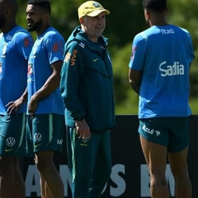 Ancelotti testa Brasil com trio no meio e Igor Thiago em treino