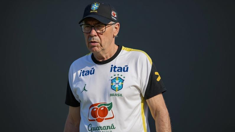 Quem entra na vaga de Raphinha: Luiz Henrique, Rayan ou Endrick?