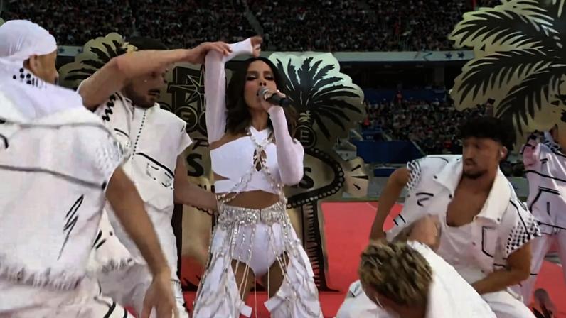 Já acabou? Show de Anitta na abertura da Copa do Mundo decepciona web