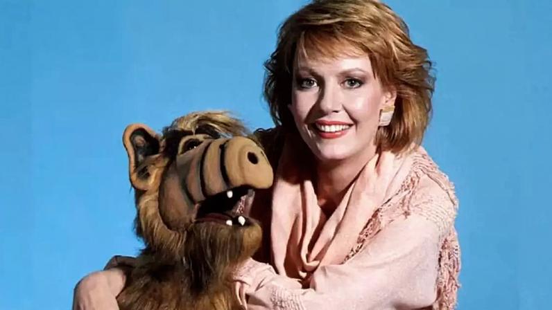 Morre a atriz Anne Schedeen, estrela de ‘Alf, O ETeimoso’, aos 77 anos