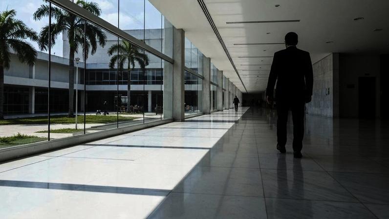 Anvisa abre investigação contra escritório de advocacia