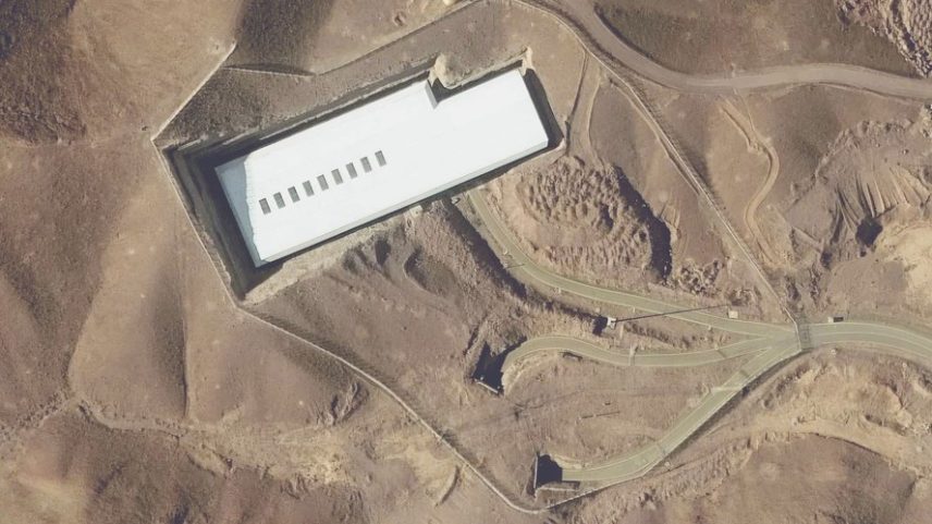 Unidade de enriquecimento de urânio de Fordow, no Irã, em imagem de satélite de 24 de janeiro de 2025 — Foto: Maxar Technologies via AP