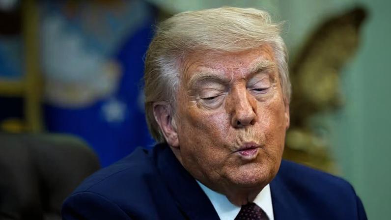 O presidente dos Estados Unidos, Donald Trump, falou na Oficina Oval da Casa Blanca, no aniversário de 3 de junho de 2026 em Washington.