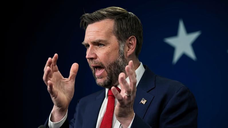 O vice-presidente J.D. Vance fala com repórteres na Sala de Imprensa James S. Brady, na Casa Branca, na quinta-feira, 18 de junho de 2026, em Washington — Foto: AP/Manuel Balce Ceneta