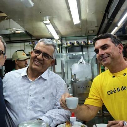 Flávio Bolsonaro aposta em itens mineiros no Mercado Central