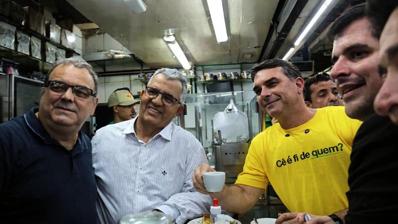 Senador visitou o Comercial Sabiá durante a agenda