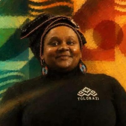 Mulher na África do Sul busca reescrever a história da cerveja