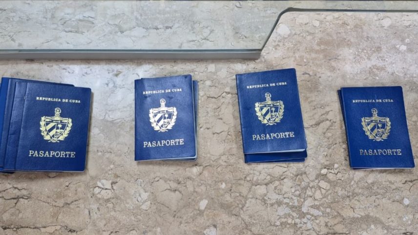 PRF resgata 39 imigrantes cubanos e prende dois 'coiotes' em Roraima — Foto: Nalu Cardoso/g1 RR